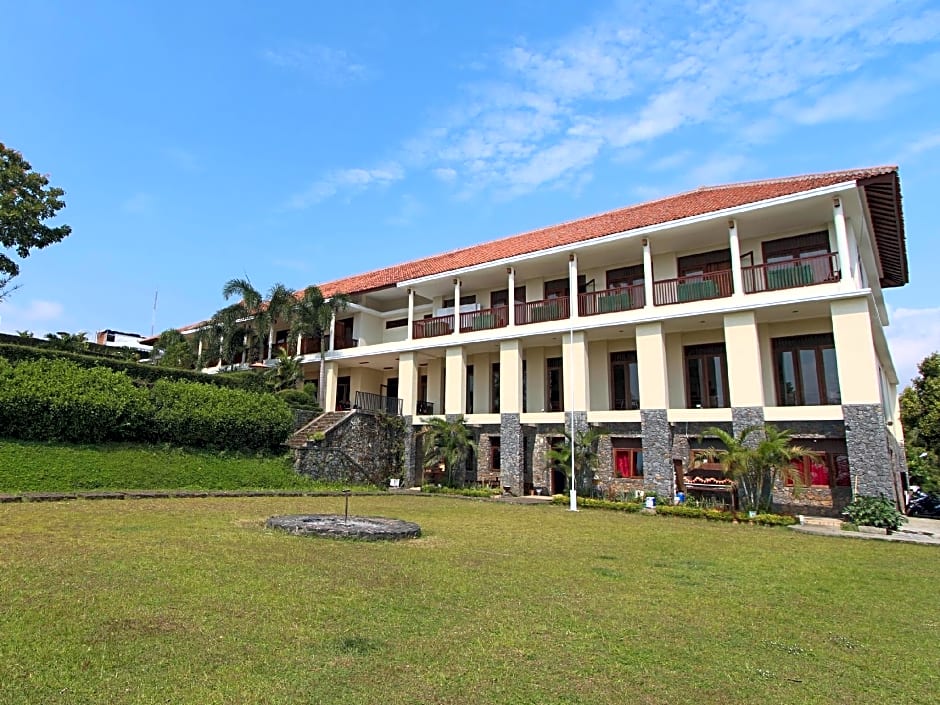 d'Emmerick Salib Putih Hotel Salatiga