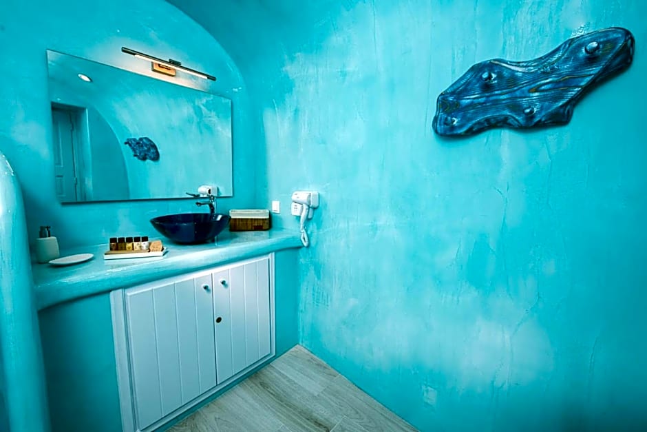 Sun Angelos Oia - Luxury Cave Suites