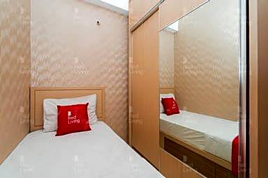 RedLiving Apartemen Tamansari Panoramic Narel