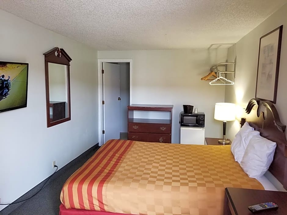 Budget Host Inn Eagan