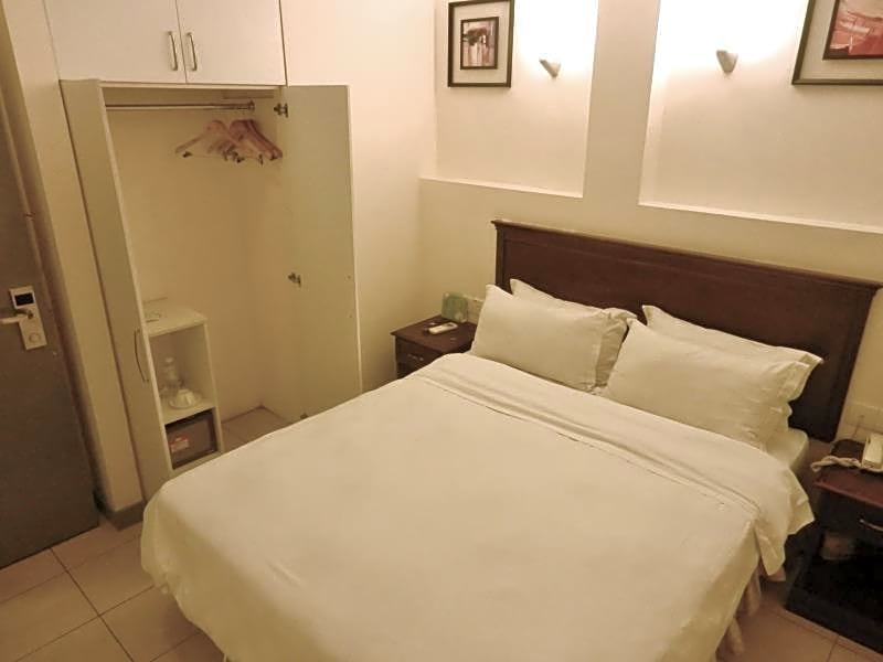 De Galleria Hotel