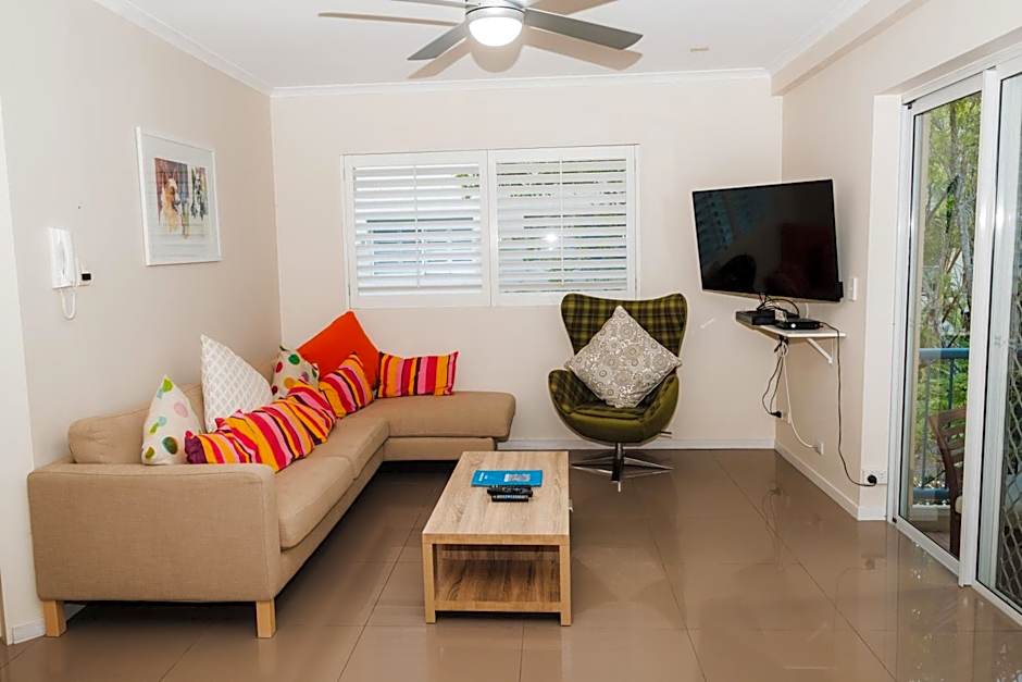 Sanctuary Lake Apartments