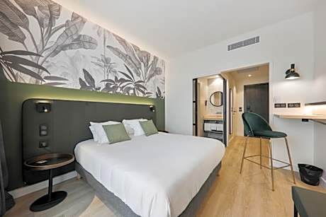 Quadruple Room with One Double Bed and Two Single Beds - Next Generation
