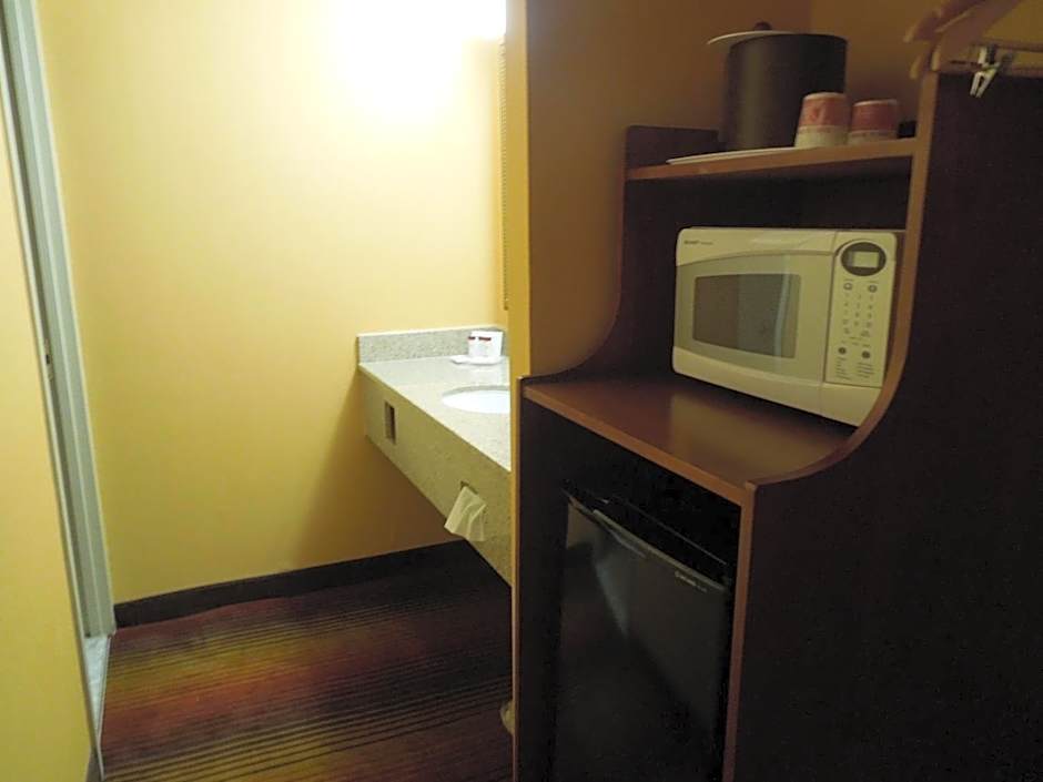 Ramada by Wyndham East Orange