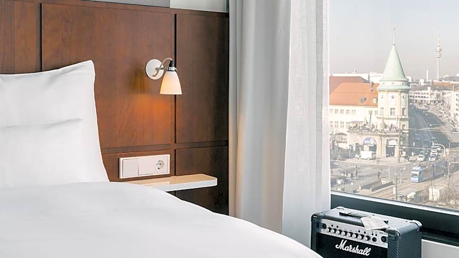 Ruby Lilly Hotel Munich