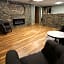Blackstone Lodge and Suites
