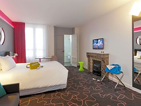 Standard Family Suite with One Double Bed and Sofa