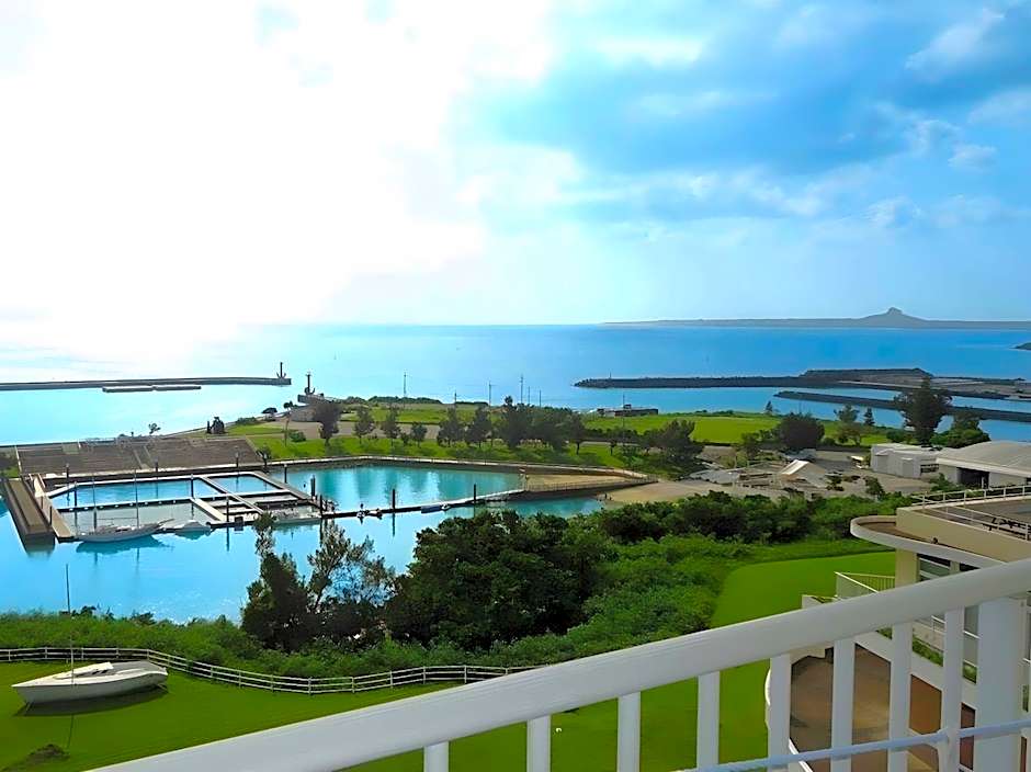 Marine Piazza Okinawa