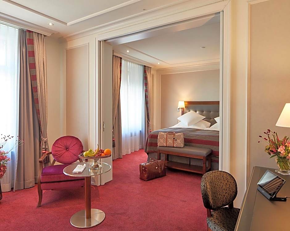 Photo 1 of 6 of Junior Suite
