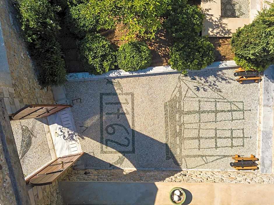 Mare Monte Luxury Suites