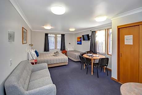 Large Studio with Wheelchair Access