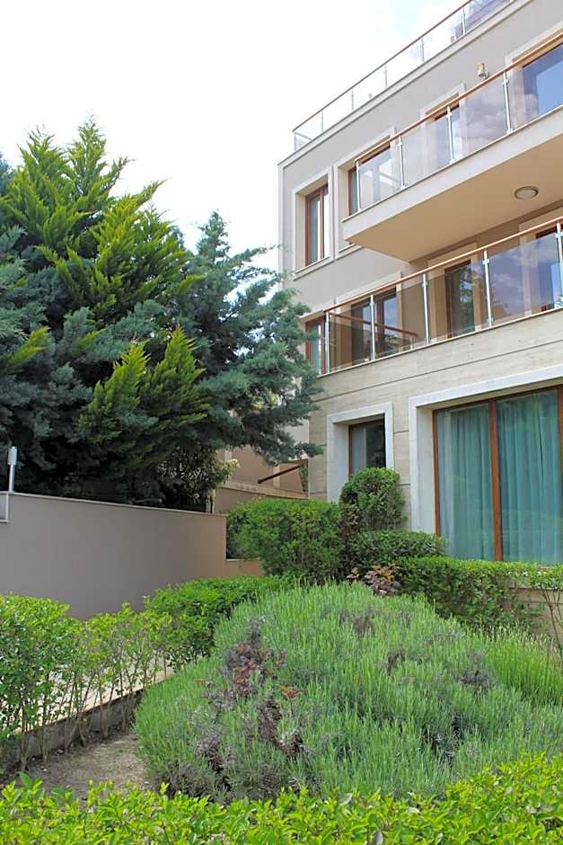 Vemara City Boutique Hotel-free parking