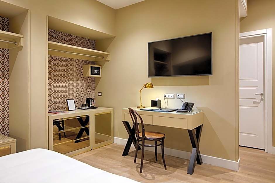 Caruso Place Luxury Rooms & Suites