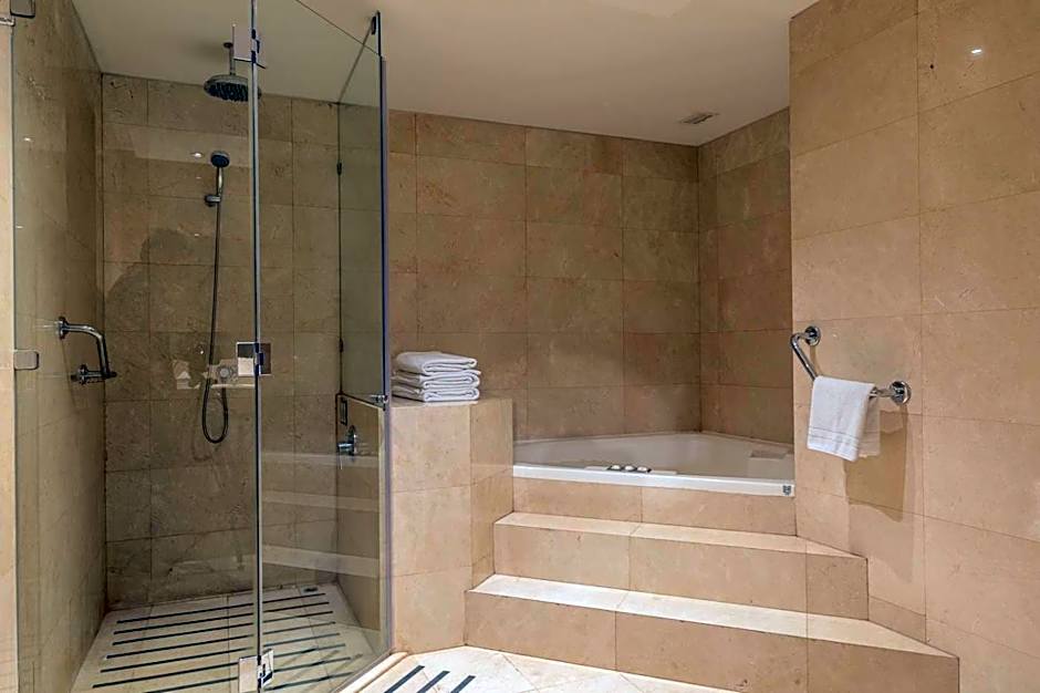 Sheraton Miramar Hotel & Convention Center