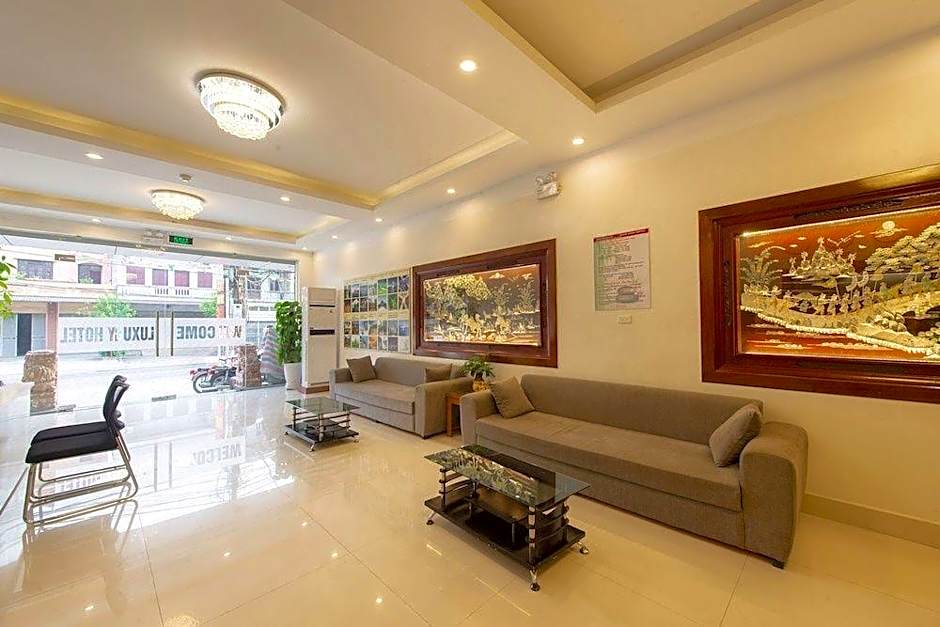 Luxury Airport Hotel & Spa