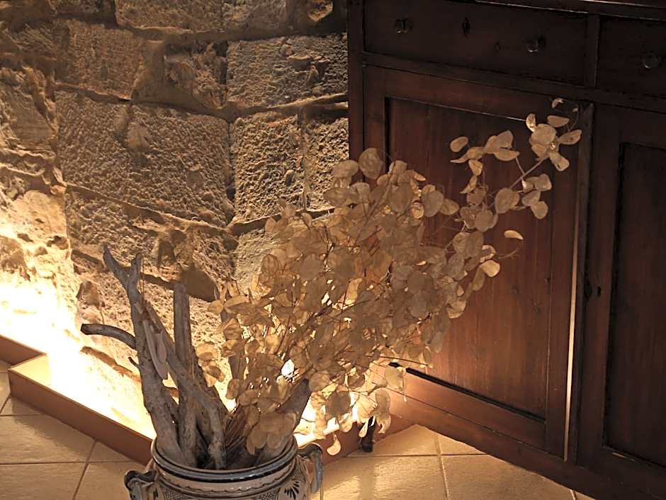 Madonna Del Poggio CAV