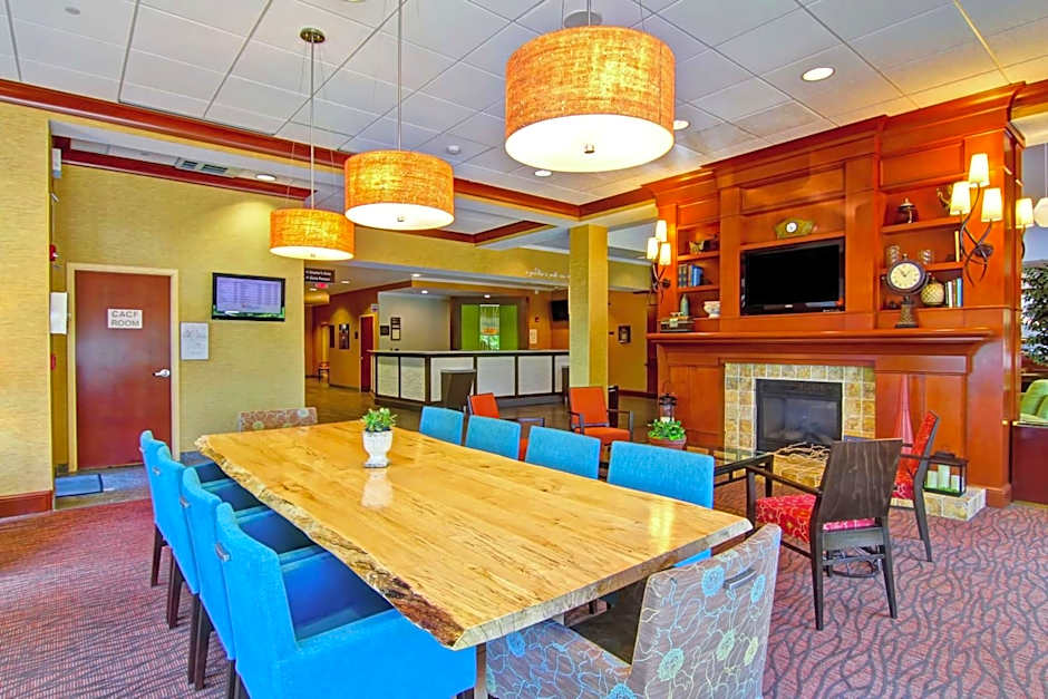 Hilton Garden Inn Ottawa Airport