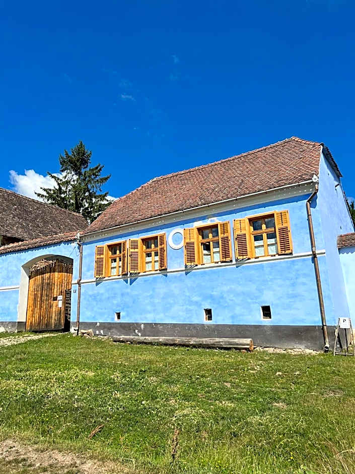 Viscri 32 - White Barn and Blue House