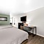 Quality Inn & Suites Port Lavaca near Lighthouse Beach