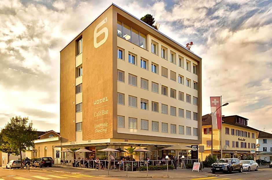 Hotel SiX