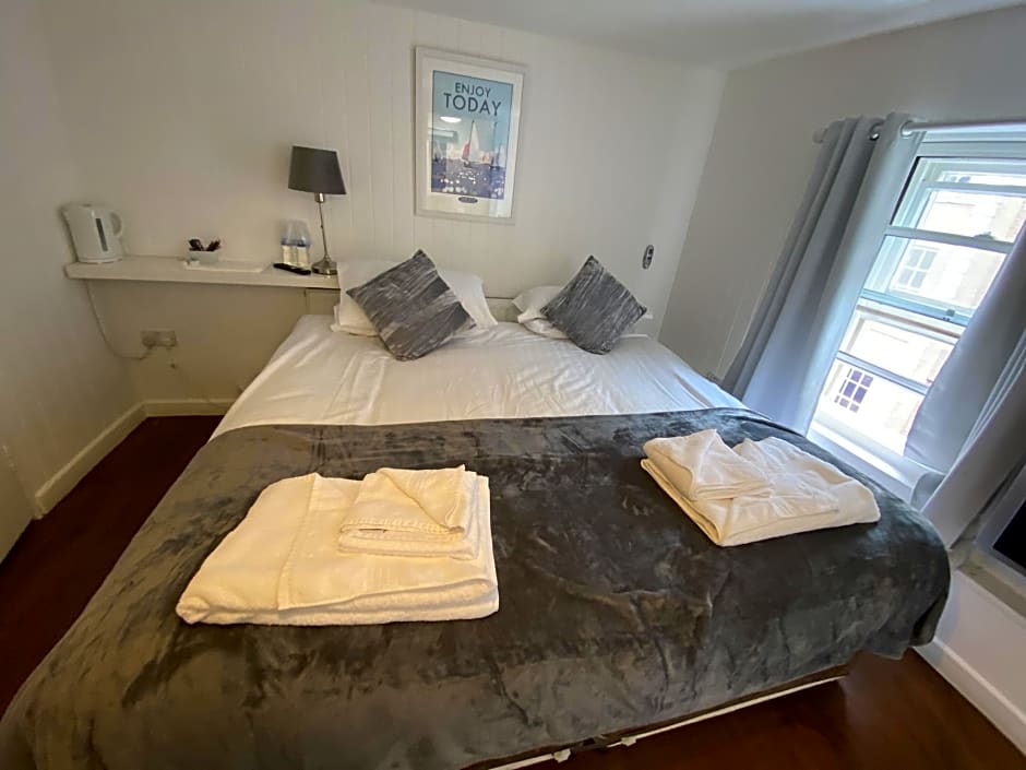 The Wheatsheaf Hotel