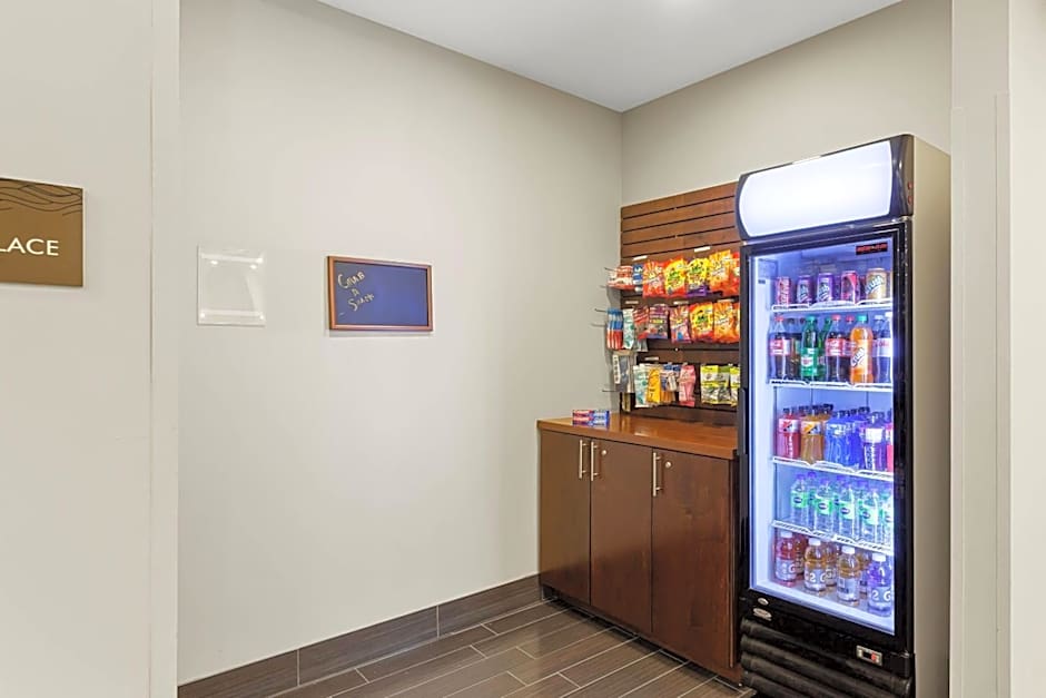 Comfort Inn & Suites