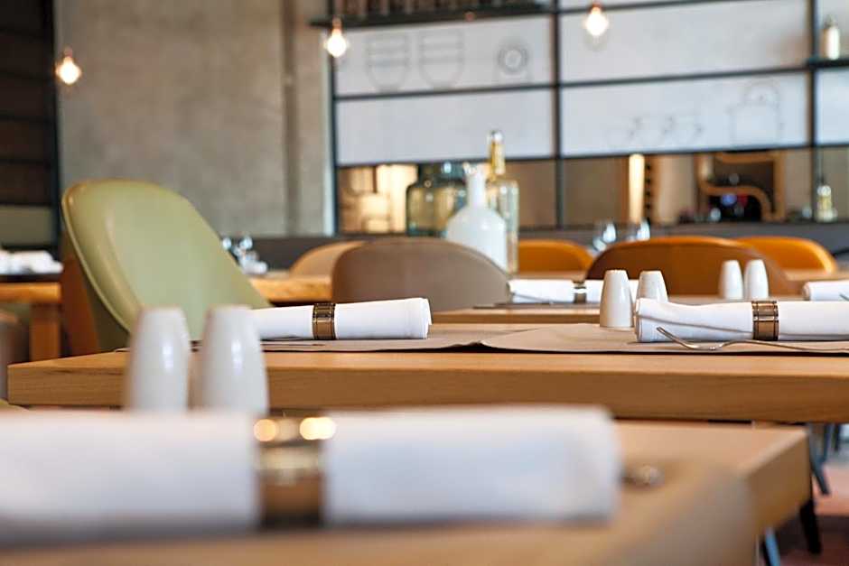 Hotel Indigo Berlin East Side Gallery By IHG