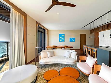 Sunset Corner Suite 1 King Bed