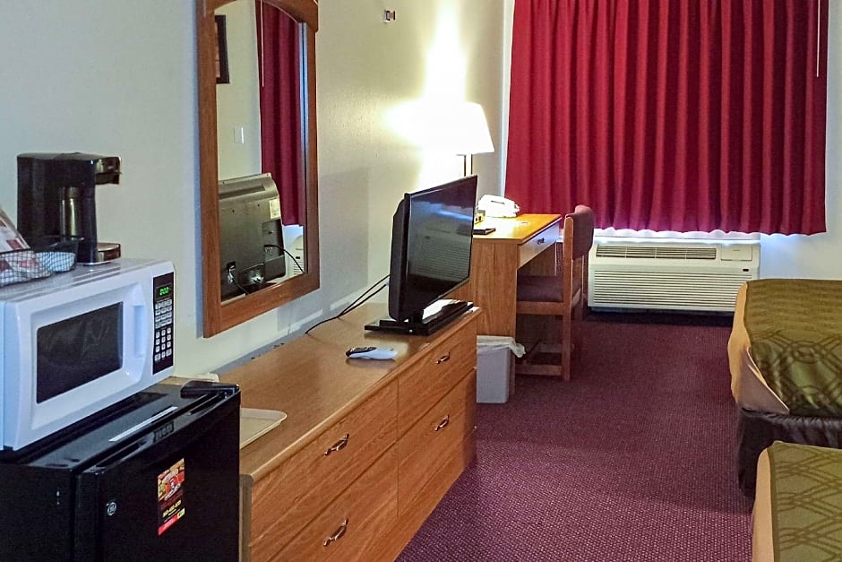 Econo Lodge Maquoketa