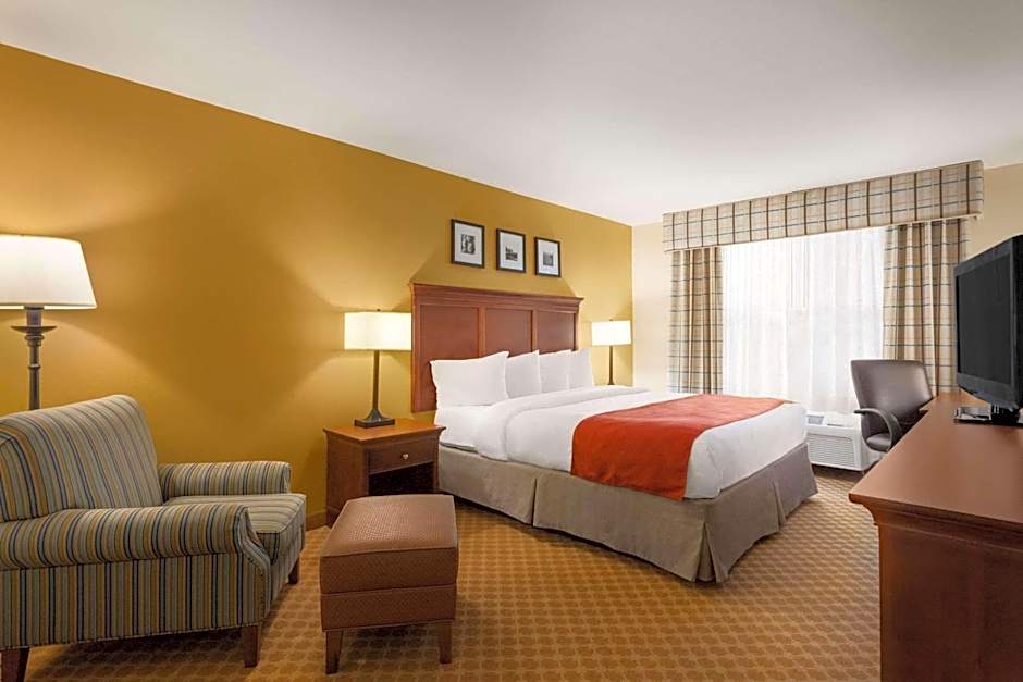 Country Inn & Suites by Radisson, Holland, MI