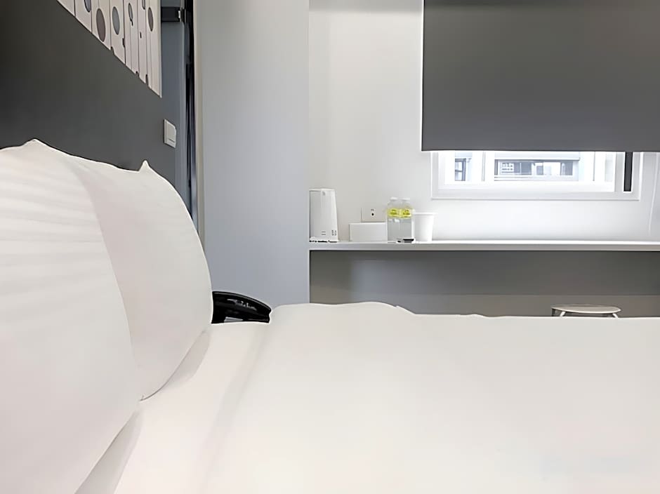 CHECK inn Express Taipei Yongkang