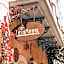 Tashmahal Hotel