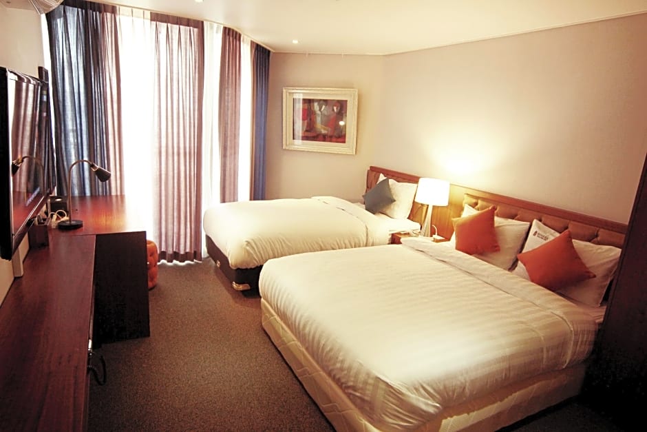 Benikea Chaeseokgang StarHills Hotel