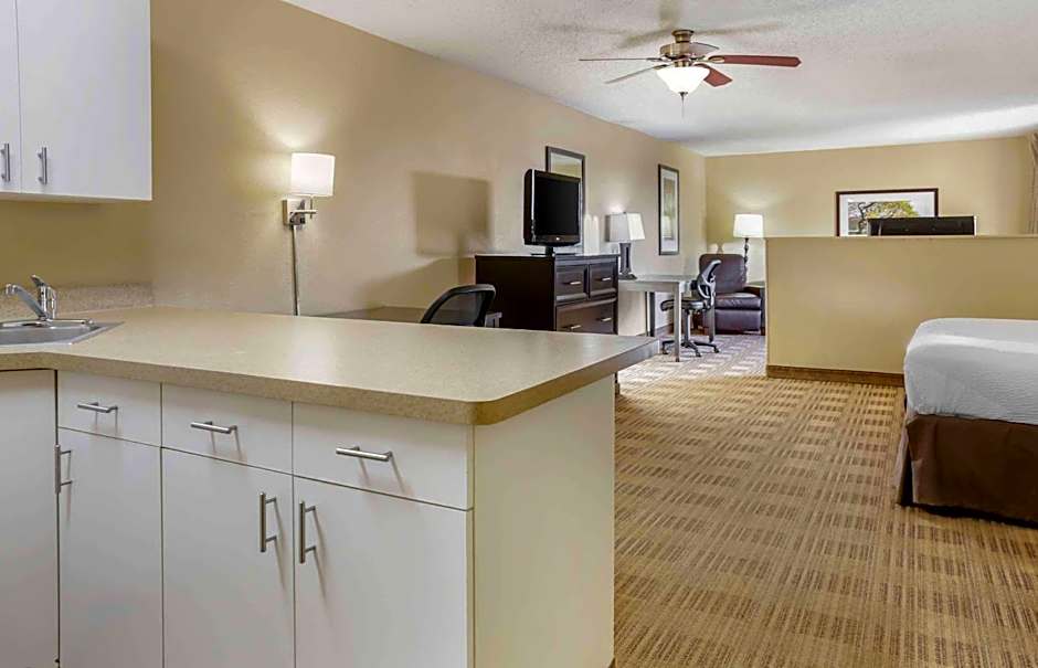 Extended Stay America Suites - Columbus - NE - I-270