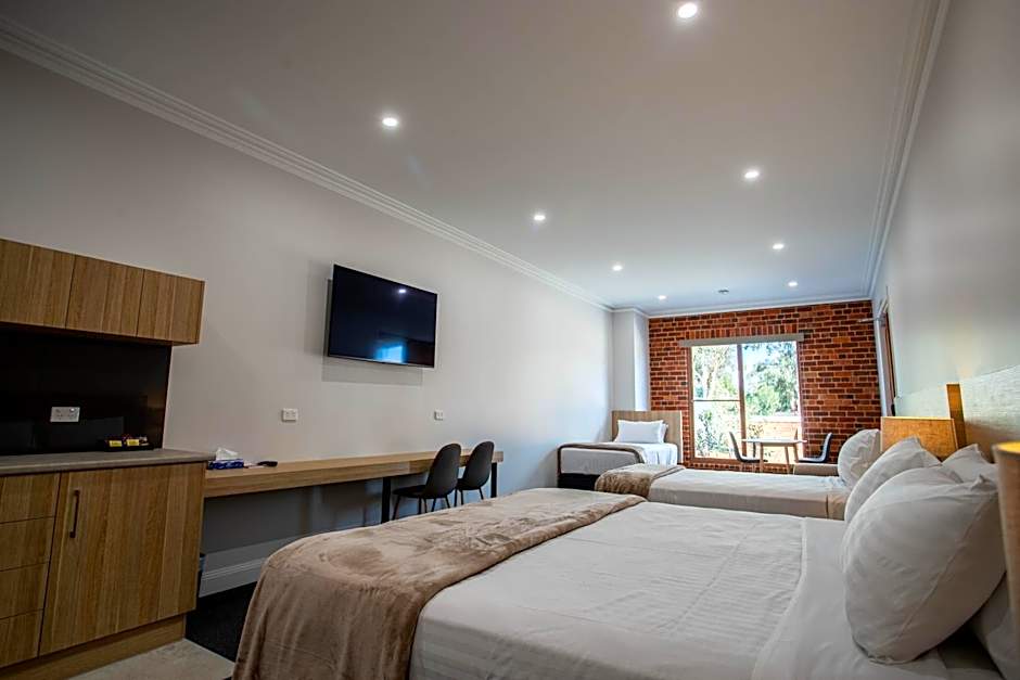 Red Waratah Accommodation