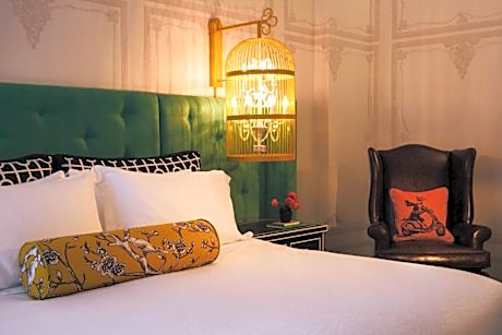 Essential King Room with Uptown View