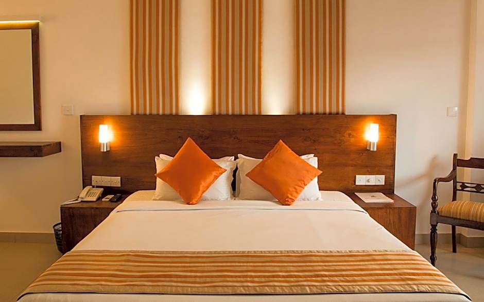 Camelot Beach Hotel