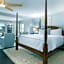 Elizabeth Pointe Lodge