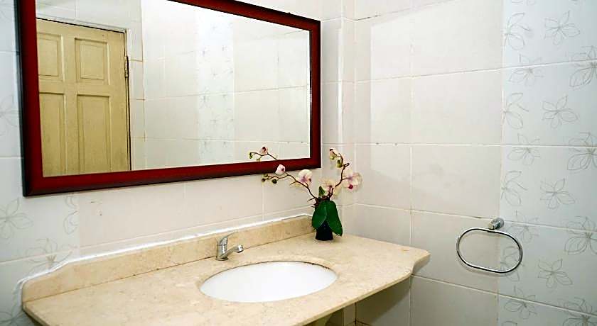 Urbanview Hotel Syariah Ratu Elok Banjarbaru by RedDoorz