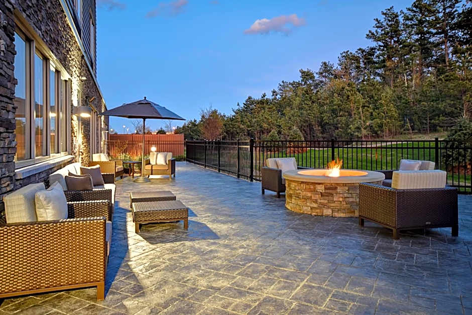 Fairfield Inn & Suites by Marriott Plymouth