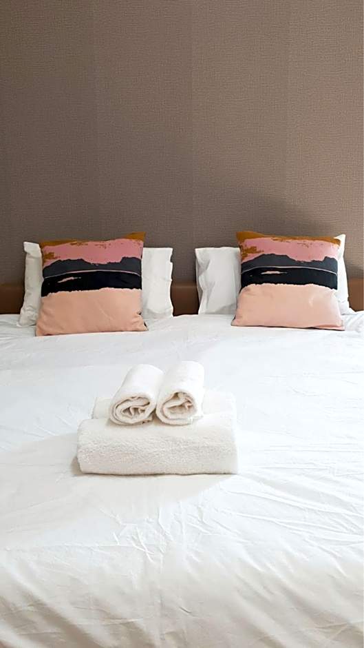 Prinya house ปริญญา เฮ้าส์