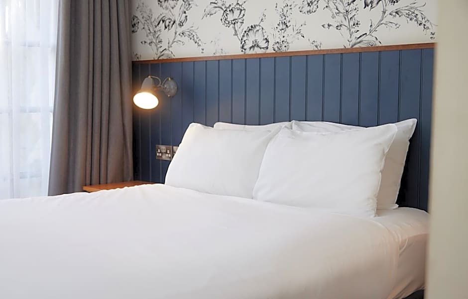 Swan Hotel by Greene King Inns