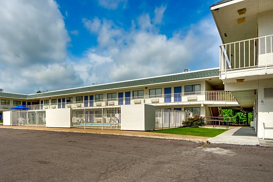 Avera Suites