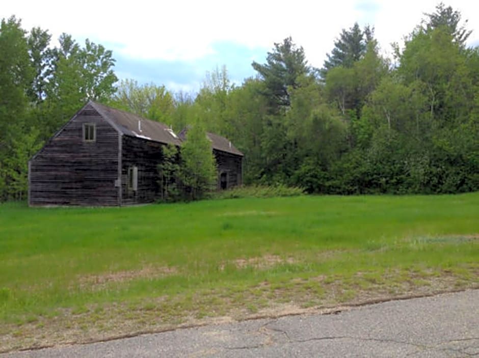 Evergreen Valley Inn