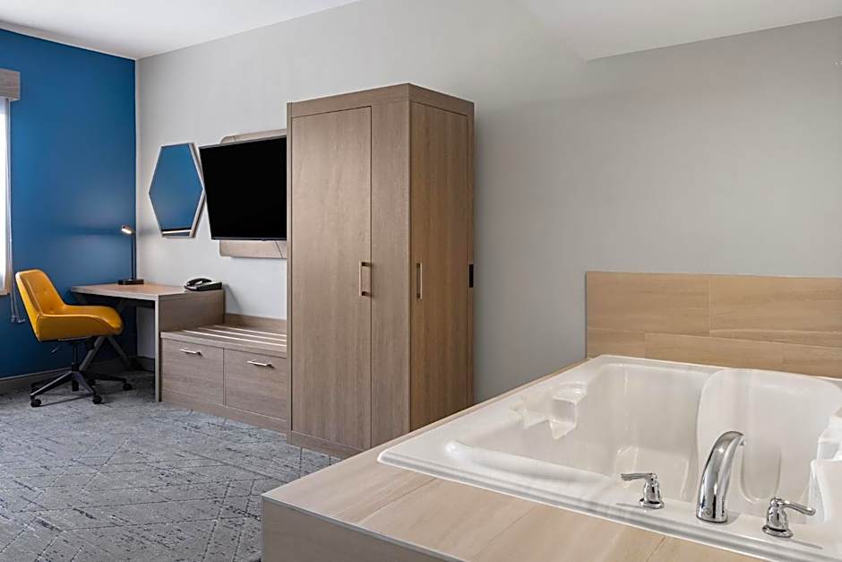 Holiday Inn Express Toledo North By IHG