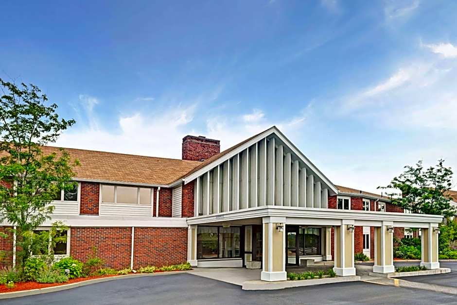 Ramada by Wyndham Seekonk Providence Area