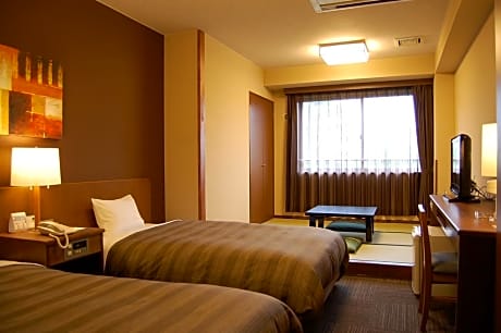 Standard Room with Tatami Area - Smoking