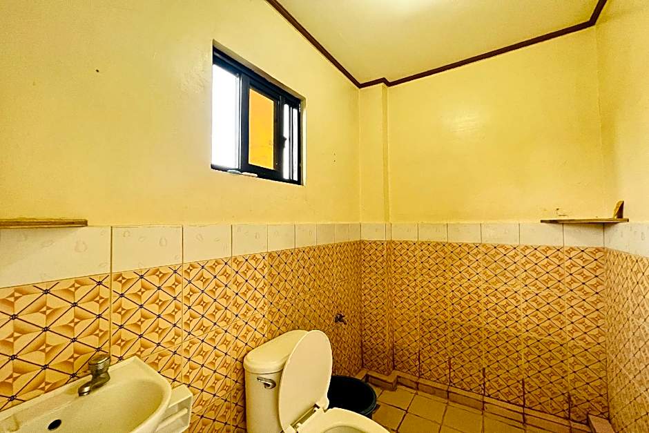 MC's L Transient House