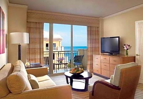 Suite Partial Ocean View