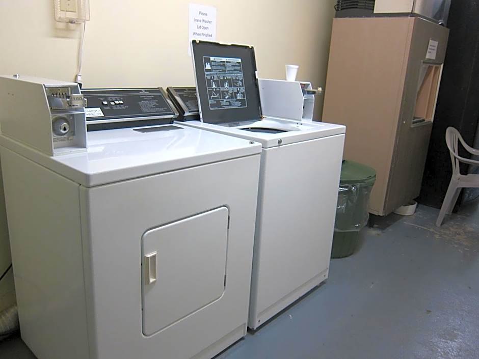 Annapolis Royal Inn & Suites